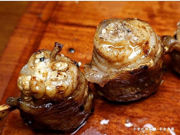 豬五花金針菇串-士林串燒 (2).jpg