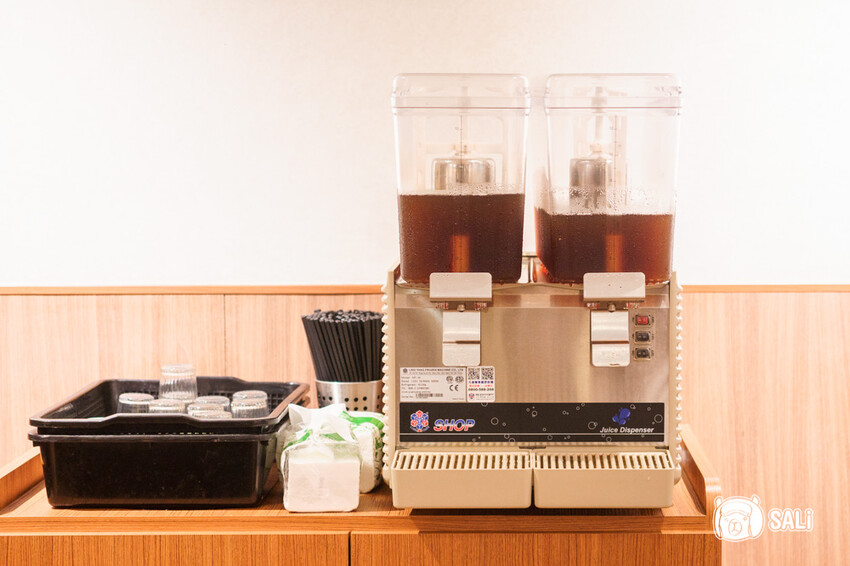 兄長逆襲 有心臭豆腐二代店|彰化臭豆腐推薦,還有麻辣臭豆腐,紅茶喝到飽 - 莎笠,小日子