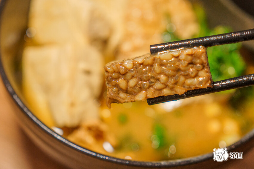 兄長逆襲 有心臭豆腐二代店|彰化臭豆腐推薦,還有麻辣臭豆腐,紅茶喝到飽 - 莎笠,小日子