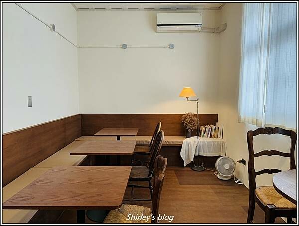 捷運淡水站 ‧ 再再咖啡 a plus coffee