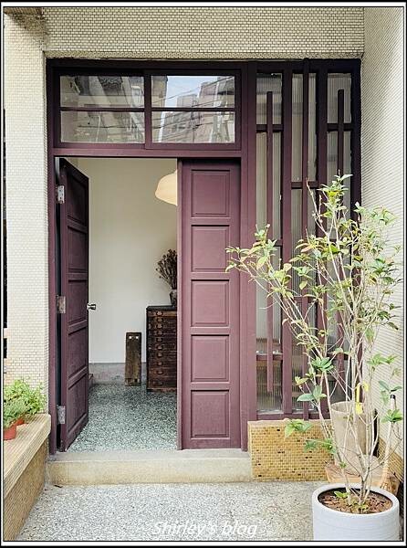 捷運淡水站 ‧ 再再咖啡 a plus coffee