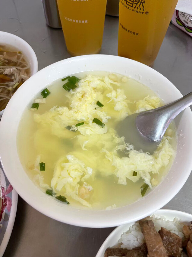 台南平價小餐館~久昌飯店,肉滿滿的香菇肉飯,美味家常菜筍絲炒