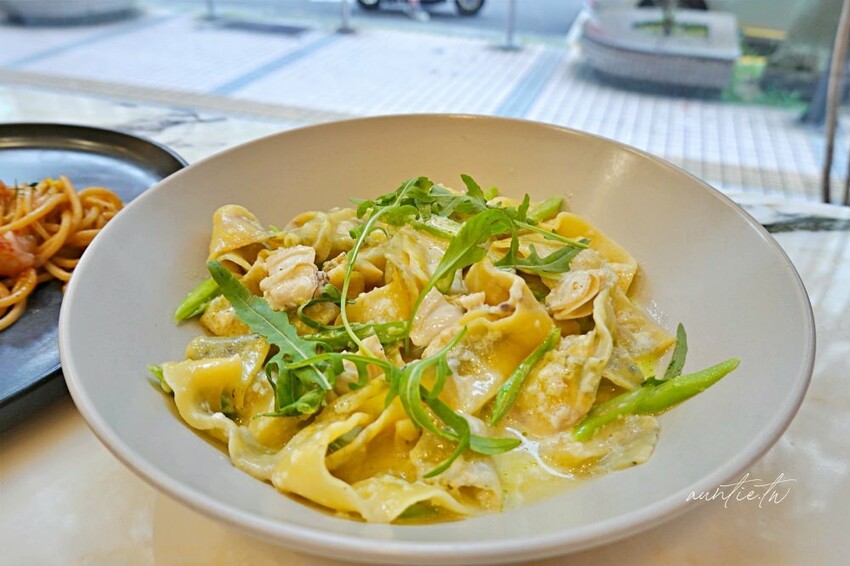 台北市內湖區【台北】內湖|PASTAIO內湖店,胭脂蝦琴弦麵,五月限定手工緞帶麵