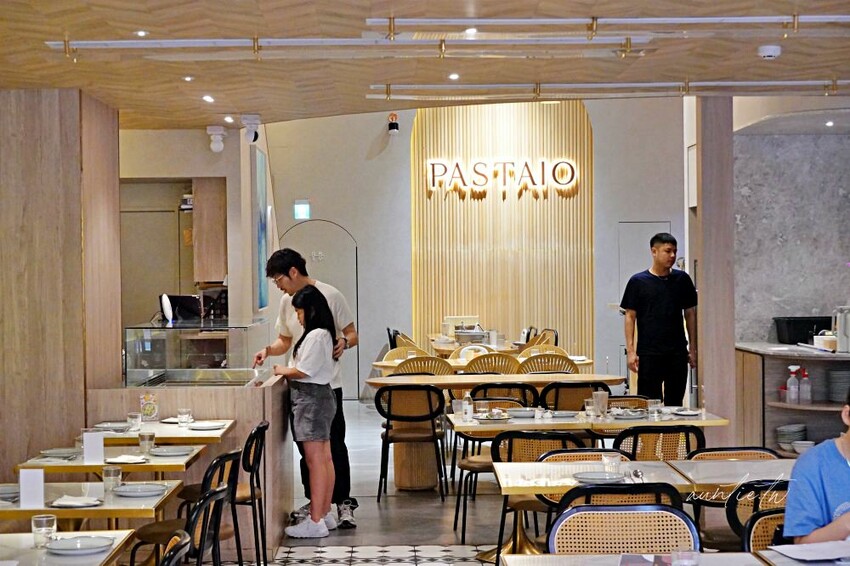 台北市內湖區【台北】內湖|PASTAIO內湖店,胭脂蝦琴弦麵,五月限定手工緞帶麵