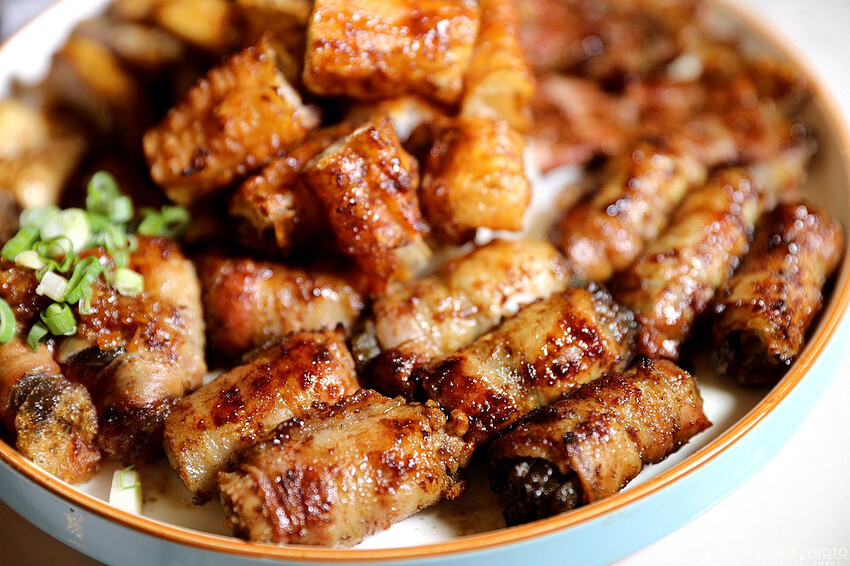 今於朝食&今於串燒酒食｜營業到凌晨兩點的深夜食堂 主打熱炒、串燒 搭配獨門醬汁涮嘴夠味 一吃就上癮。菜單價位(台中西屯)