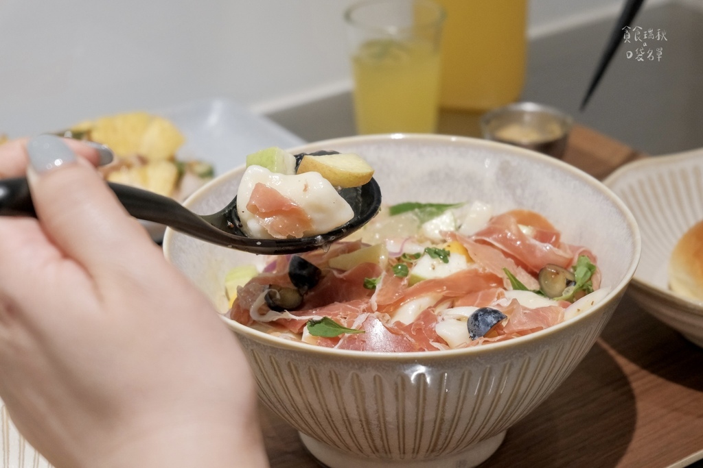 台中西區|隱身低調巷弄內濃湯麵 第四季菜單上線!帶來滿滿的清