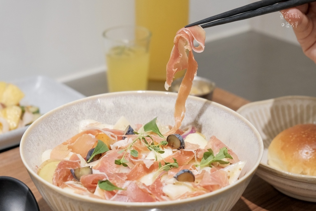 台中西區|隱身低調巷弄內濃湯麵 第四季菜單上線!帶來滿滿的清