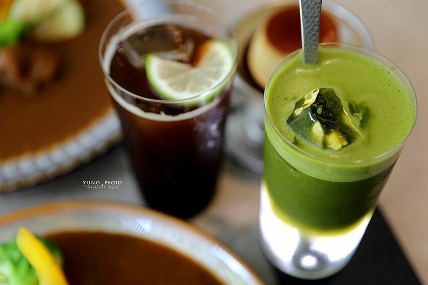 台中市西區每日限量80份！職人精神直火炭燒咖哩 激推超厚實腰內櫻花豬排咖哩和大人味慢燉豬頰｜壱絕咖哩(台中西區)