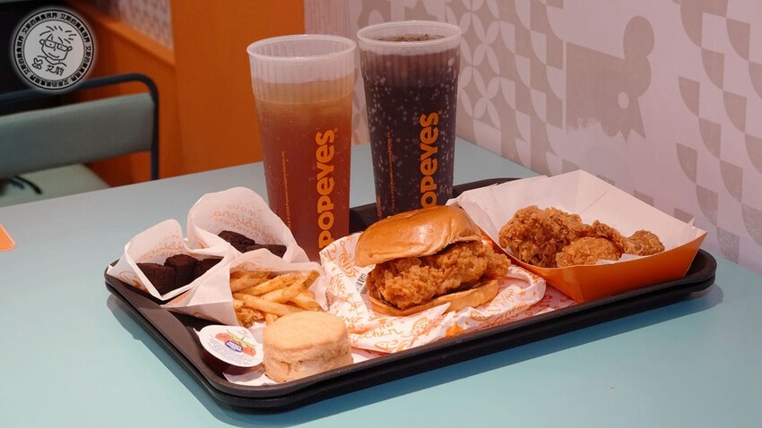 台北市中正區【 美式炸雞 】炸雞控必衝！美國超紅Popeyes炸雞插旗台北車站商圈，連碧昂絲、金卡戴珊都瘋狂熱愛的勁厚布