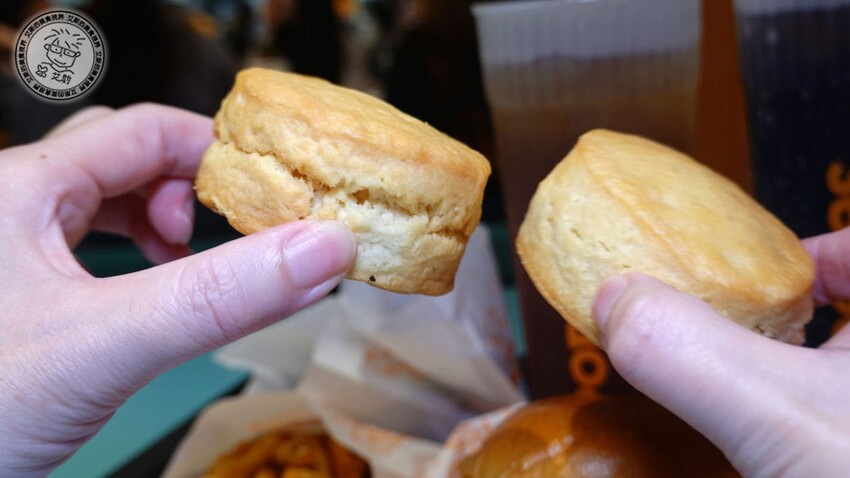 台北市中正區【 美式炸雞 】炸雞控必衝！美國超紅Popeyes炸雞插旗台北車站商圈，連碧昂絲、金卡戴珊都瘋狂熱愛的勁厚布