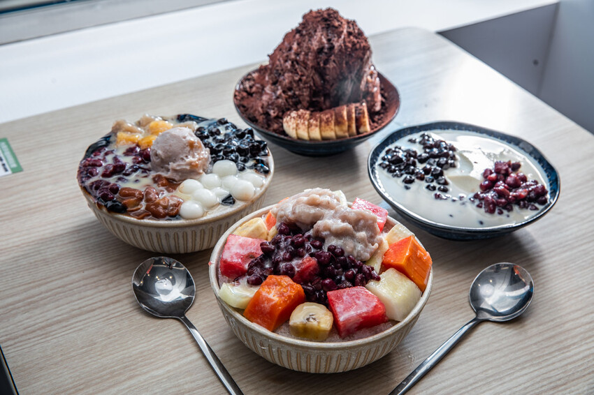 新北市蘆洲區大碗公冰.甜品蘆洲民族店｜冰品種類多到會選擇障礙！放料不手軟大碗公冰