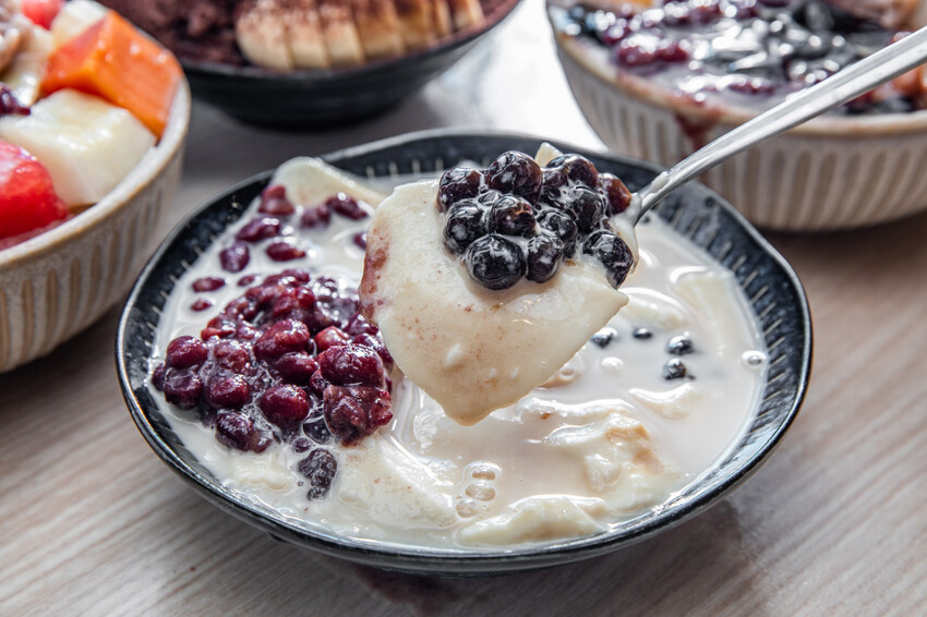 新北市蘆洲區大碗公冰.甜品蘆洲民族店｜冰品種類多到會選擇障礙！放料不手軟大碗公冰