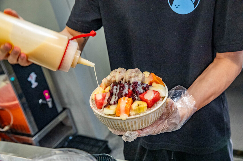 新北市蘆洲區大碗公冰.甜品蘆洲民族店｜冰品種類多到會選擇障礙！放料不手軟大碗公冰