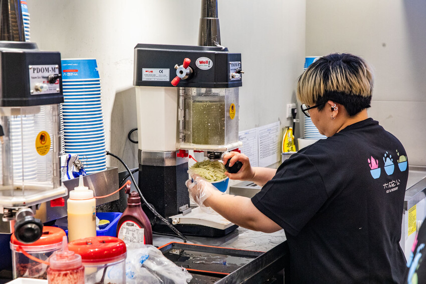 新北市蘆洲區大碗公冰.甜品蘆洲民族店｜冰品種類多到會選擇障礙！放料不手軟大碗公冰