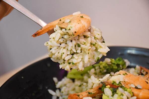 高雄市三民區加飯不加價，超級大份量！學生族群的最愛【炒炊小吃店（炒炊複合式餐廳）】高科大周邊不能錯過的高CP值美食