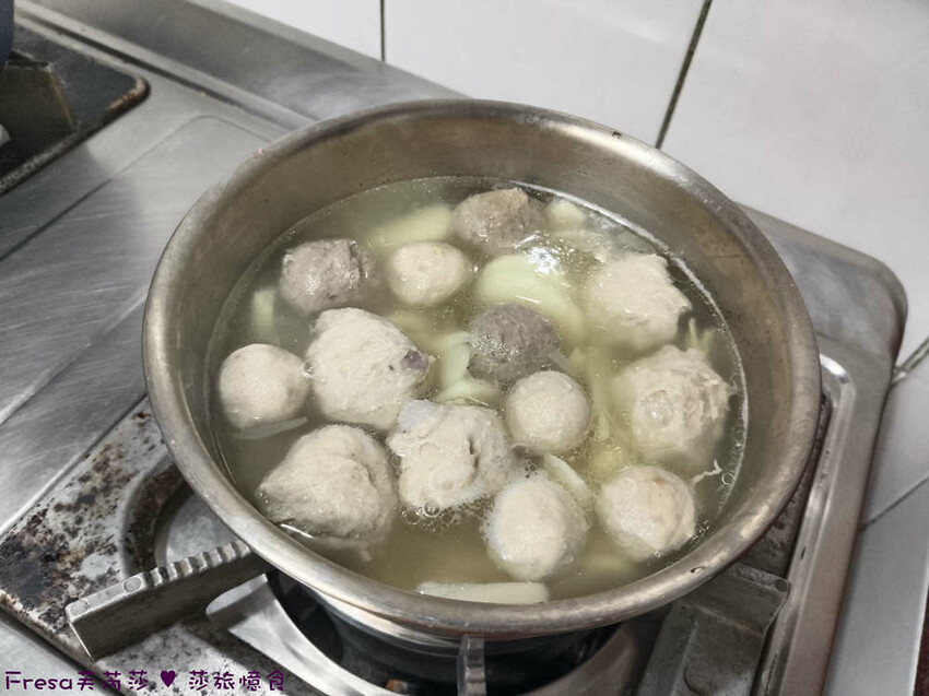 新北市三重區宅配美食［灣島食鮮］牛肉/鴨肉/芋頭貢丸煮湯煮麵都好吃