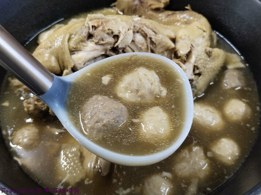 新北市三重區宅配美食［灣島食鮮］牛肉/鴨肉/芋頭貢丸煮湯煮麵都好吃