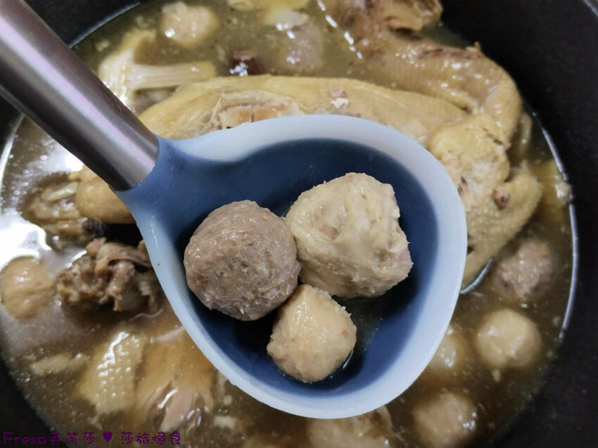 新北市三重區宅配美食［灣島食鮮］牛肉/鴨肉/芋頭貢丸煮湯煮麵都好吃