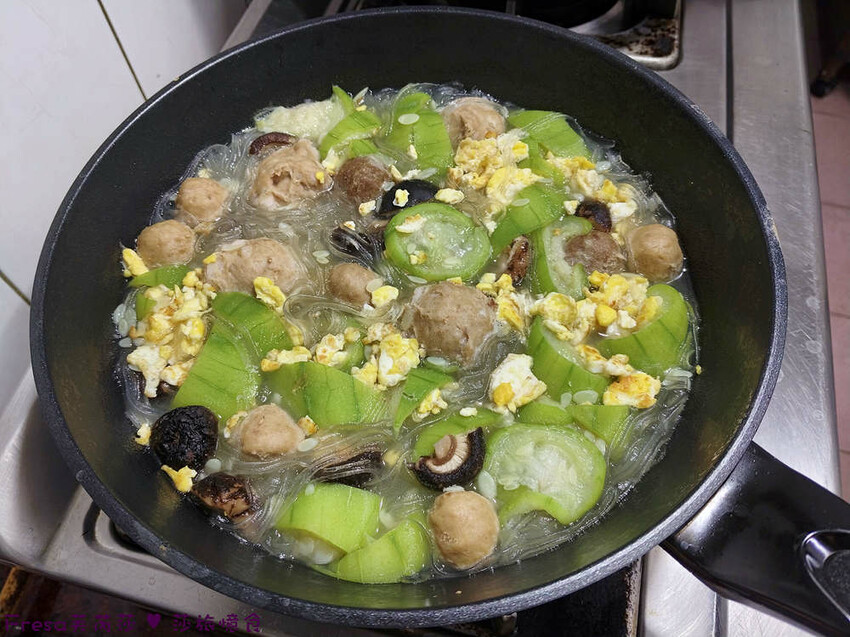 新北市三重區宅配美食［灣島食鮮］牛肉/鴨肉/芋頭貢丸煮湯煮麵都好吃