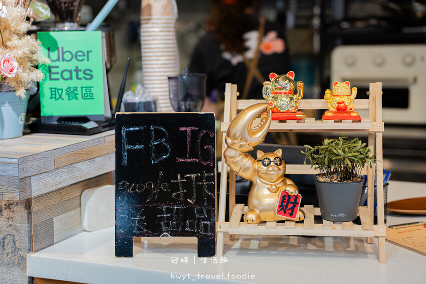 【柚子早午餐】隱藏版超強串燒!台中北區早午餐,大份量早午餐吃