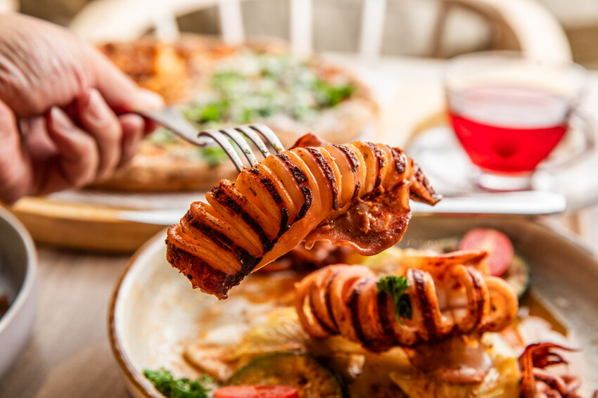 新北市新店區默爾 pasta pizza 新北誠品裕隆城店|新店義式餐廳推薦!百年手工窯烤爐就是讚!披薩就是要有豹紋才好吃,