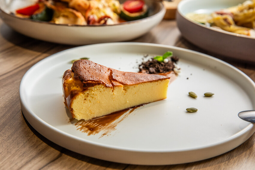 新北市新店區默爾 pasta pizza 新北誠品裕隆城店|新店義式餐廳推薦!百年手工窯烤爐就是讚!披薩就是要有豹紋才好吃,