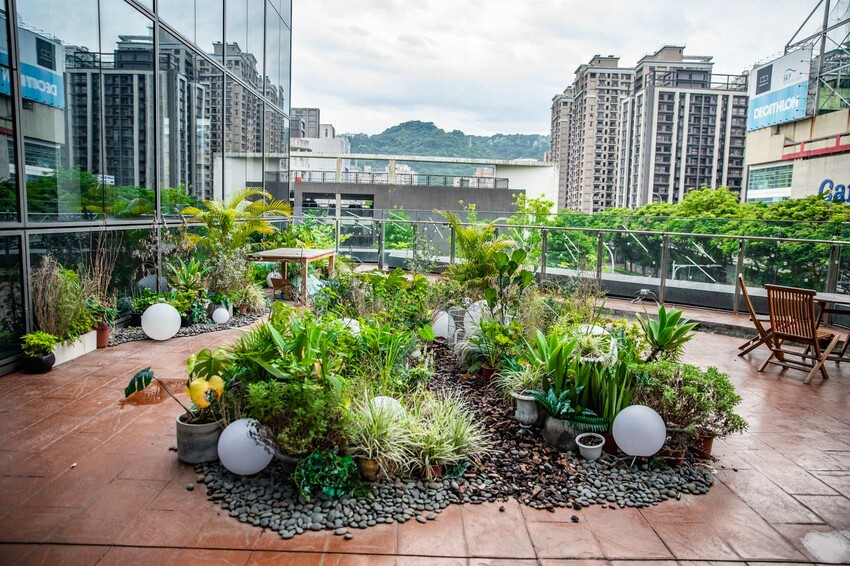 新北市新店區默爾 pasta pizza 新北誠品裕隆城店|新店義式餐廳推薦!百年手工窯烤爐就是讚!披薩就是要有豹紋才好吃,