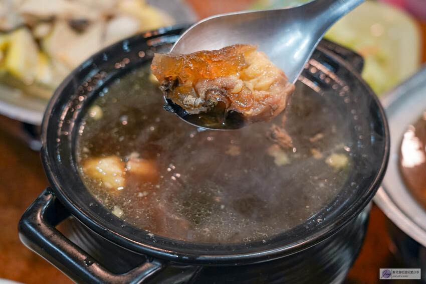 桃園市龍潭區美食-全家鱘龍活魚餐廳