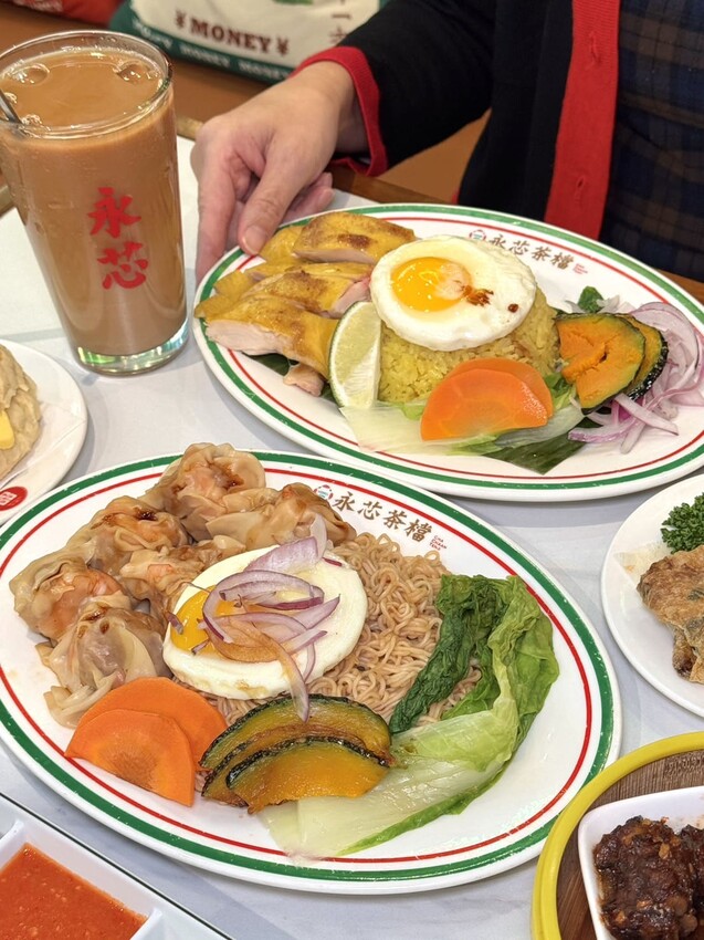 永芯茶檔|藝文特區高評價港式茶餐廳。必點乒乓球大鮮蝦雲吞撈麵、超狂黃金流芯西多士 – 艾瑞絲的吃貨日常