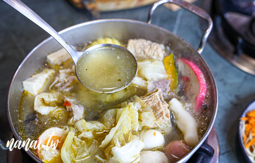 低調開在道東書院旁生意好到爆!超人氣平價鍋物+排餐,附餐自助吧吃到飽,一品火鍋排餐