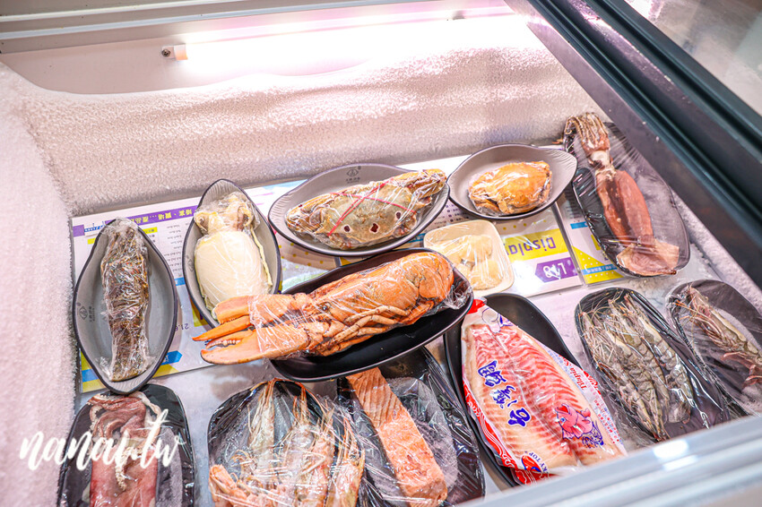 低調開在道東書院旁生意好到爆!超人氣平價鍋物+排餐,附餐自助吧吃到飽,一品火鍋排餐