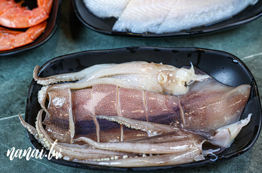 低調開在道東書院旁生意好到爆!超人氣平價鍋物+排餐,附餐自助吧吃到飽,一品火鍋排餐