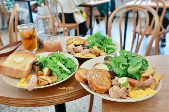 彰化縣彰化市彰化仁之初北海道湯咖喱專賣｜彰化市美食推薦湯咖哩健康蔬菜又多爽口～永樂街美食商圈中