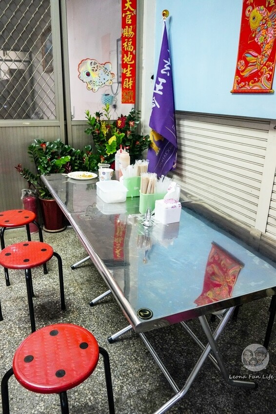 台中市太平區太平小吃推薦|巷弄中來找總煎吃酥皮蚵仔煎，必點料多滿滿味噌湯|三一八總煎|太平NISSAN 旁