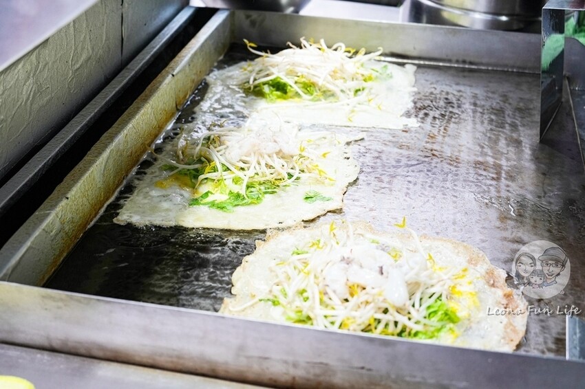 台中市太平區太平小吃推薦|巷弄中來找總煎吃酥皮蚵仔煎，必點料多滿滿味噌湯|三一八總煎|太平NISSAN 旁