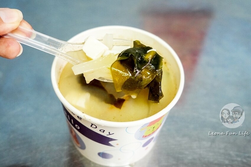 台中市太平區太平小吃推薦|巷弄中來找總煎吃酥皮蚵仔煎，必點料多滿滿味噌湯|三一八總煎|太平NISSAN 旁