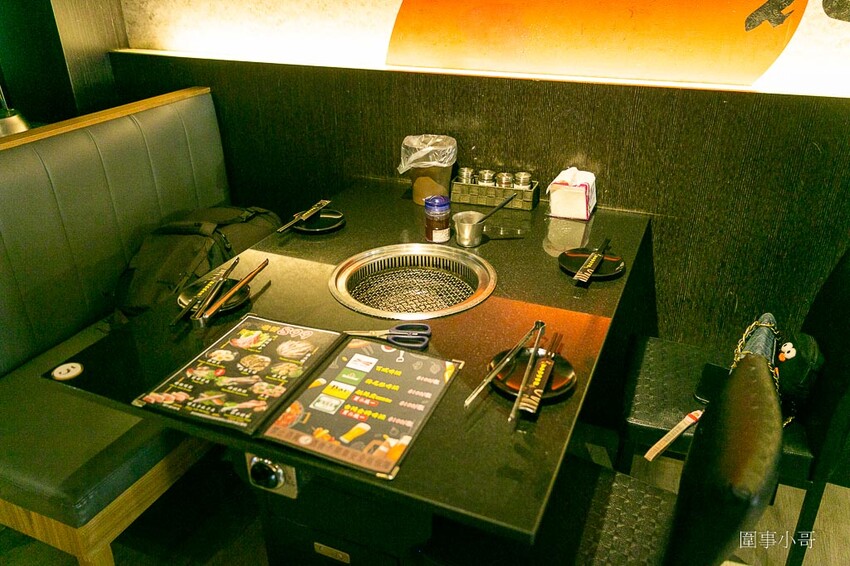 桃園中壢燒肉吃到飽推薦-胖肚肚燒肉吃到飽!台北平價燒肉吃到飽開在中壢夜市附近啦~營業到凌晨十二點而且CP值非常高的燒肉吃到飽我來啦~(飛奔 @圍事小哥的幸福相框