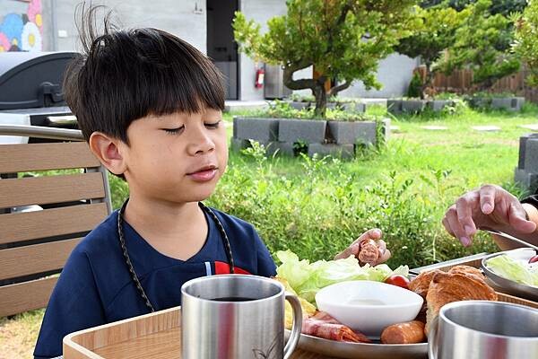 嘉義縣番路鄉嘉義全新開幕的免裝備懶人露營【歸樸森活】人來就好、享受5星級的住宿環境、7星級的衛浴設備！免開蜿蜒山路