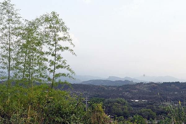 嘉義縣番路鄉嘉義全新開幕的免裝備懶人露營【歸樸森活】人來就好、享受5星級的住宿環境、7星級的衛浴設備！免開蜿蜒山路