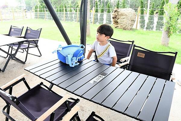 嘉義縣番路鄉嘉義全新開幕的免裝備懶人露營【歸樸森活】人來就好、享受5星級的住宿環境、7星級的衛浴設備！免開蜿蜒山路