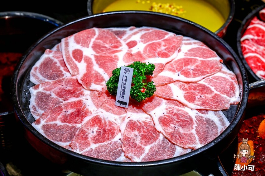 新開幕,台中知名火鍋店在新北展店囉!價錢339元起~自助吧吃到飽!一個人也能吃蒸的活體海鮮火鍋