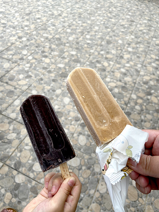 宜蘭縣三星鄉蘭陽電廠福利社冰棒枝仔冰》可愛公仔台電冰棒，花生口味院長冰甜中帶鹹的好味道，口味季節限量版水果冰~金