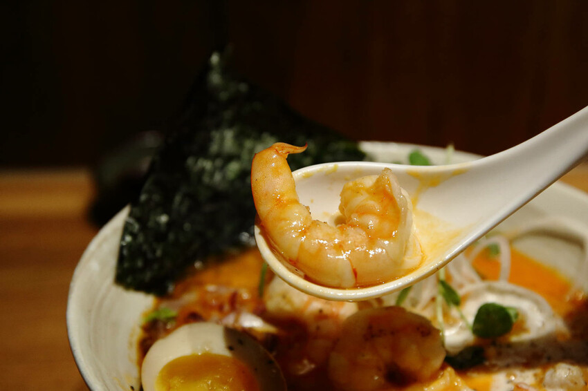 永和新開拉麵店，主打石斑魚做湯底的魚介系拉麵，市面上少見的魚