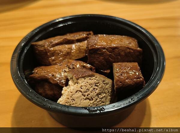 推薦桃園厲害的~集英會牛肉麵館湯頭超濃牛肉大塊又Q彈附有免費