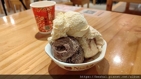 推薦桃園厲害的~集英會牛肉麵館湯頭超濃牛肉大塊又Q彈附有免費