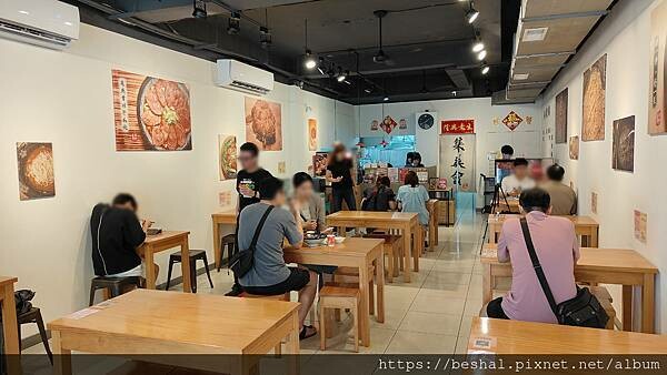 推薦桃園厲害的~集英會牛肉麵館湯頭超濃牛肉大塊又Q彈附有免費