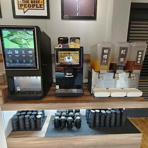 高雄市小港區(高雄/小港)孫東寶 plus 館-小港崇文店， 全新裝潢＋升級自助吧 熟食類、點心類、小菜類、飲品，通通可以無