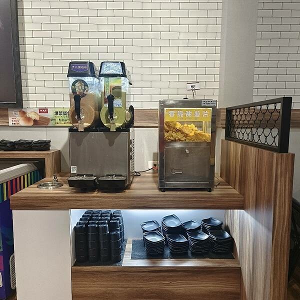 高雄市小港區(高雄/小港)孫東寶 plus 館-小港崇文店， 全新裝潢＋升級自助吧 熟食類、點心類、小菜類、飲品，通通可以無