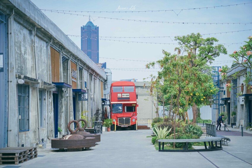 高雄市鼓山區【高雄｜美食】永心浮島YONSHIN FUDOPIA。高雄大港橋河畔餐廳推薦，永心鳳茶全新海鮮餐酒品牌，時髦自在用