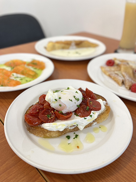 【台北美食】早午餐現點現做|法式皮卡第捲餅|用料實在百元就能